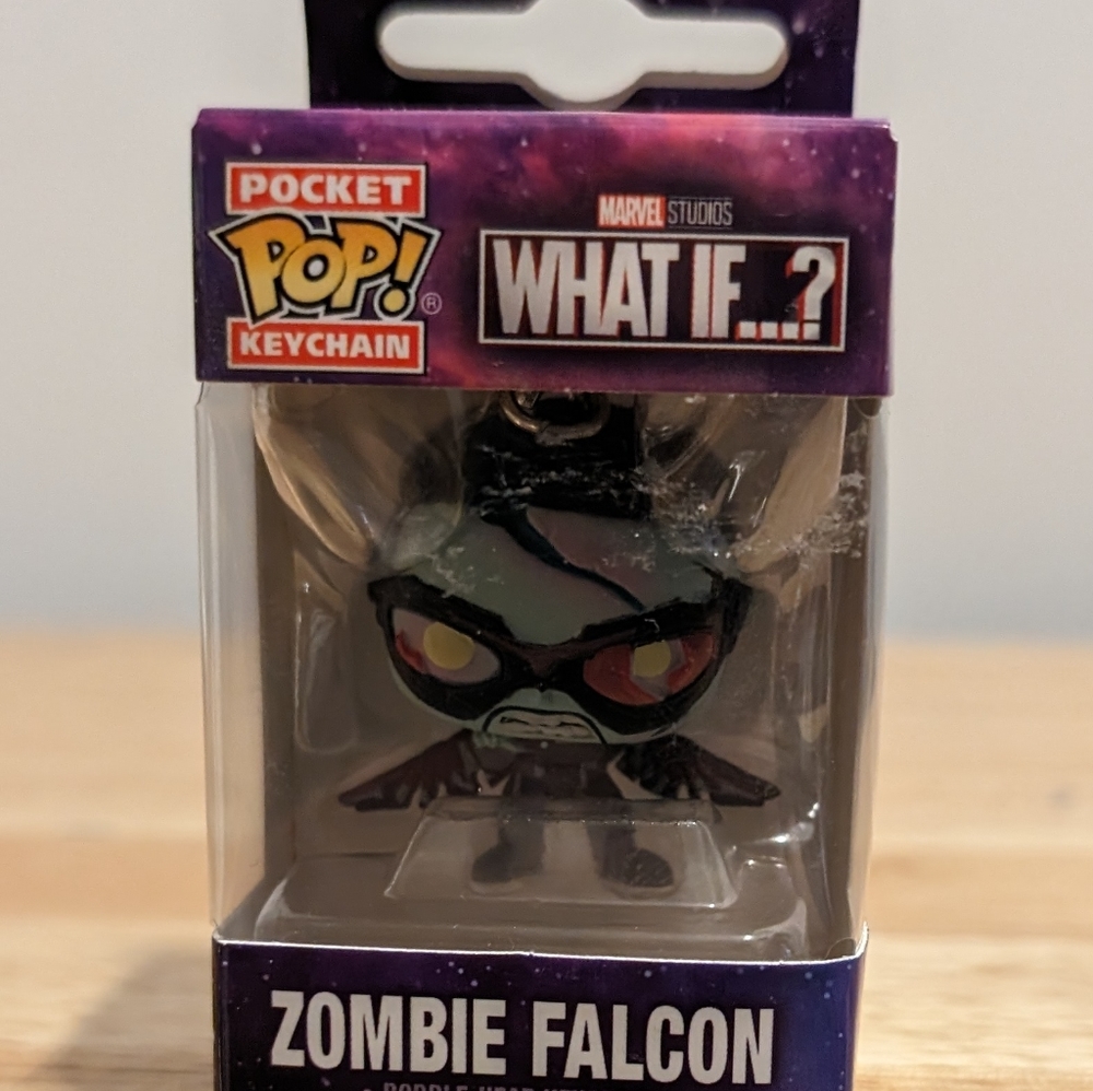 - 5 For 25$ NWOT Funko Pop Keychain Bundle Your Items Zombie Falcon